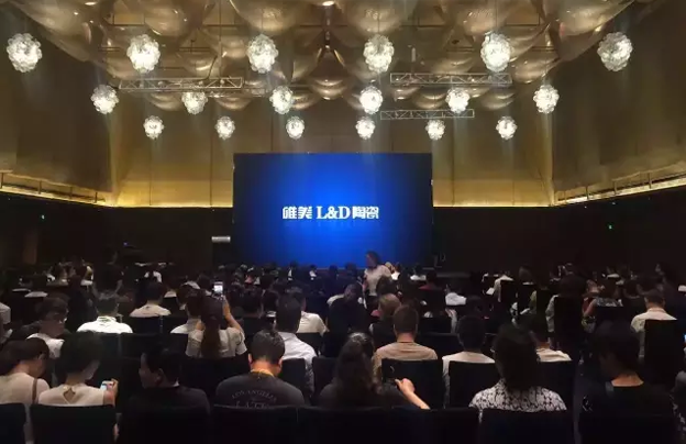 唯美L&D陶瓷攜手孟也、任萃 設(shè)計(jì)中國行鄭州站成功開啟