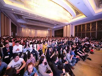 中國(guó)行 | 唯美L&D陶瓷攜手設(shè)計(jì)名師梁志天、孫華鋒，奏響青島設(shè)計(jì)最強(qiáng)音